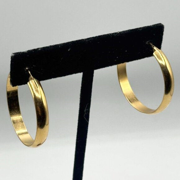 Vintage Monet gold tone Hoop Earrings - Picture 1 of 7